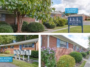 413 S Ohenry Blvd #15, Greensboro, NC 27401