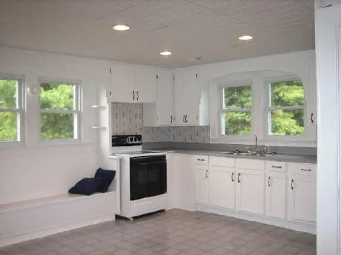 2 bed, 1100 sqft, $1,300 — Photo 2