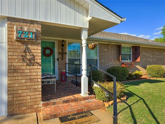 3rd image of 721 Bonnie Ave