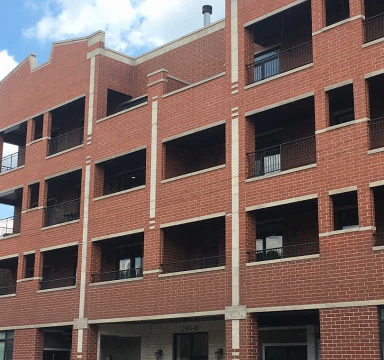 1st image of 2904 W Belmont Ave Ste 1