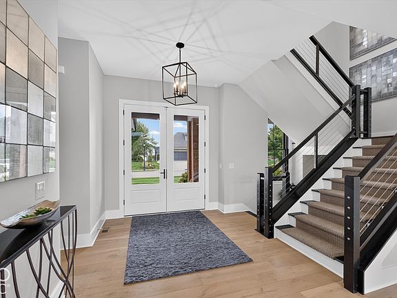 3rd image of 685 Old Ashbury Rd