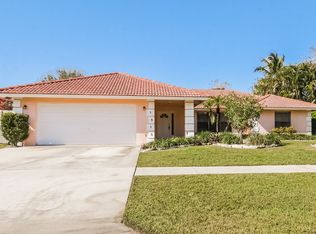 1815 Tulip Ln, Wellington, FL 33414