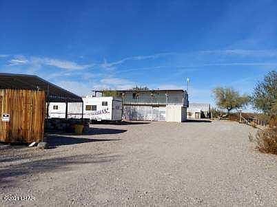 3rd image of 590 Desert Vista St