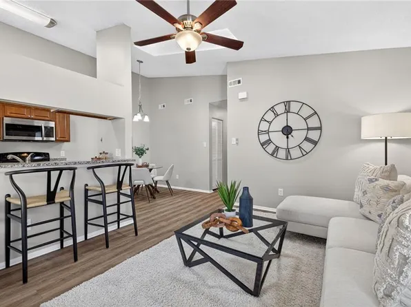 510 Summit Ct, Virginia Beach, VA 23462