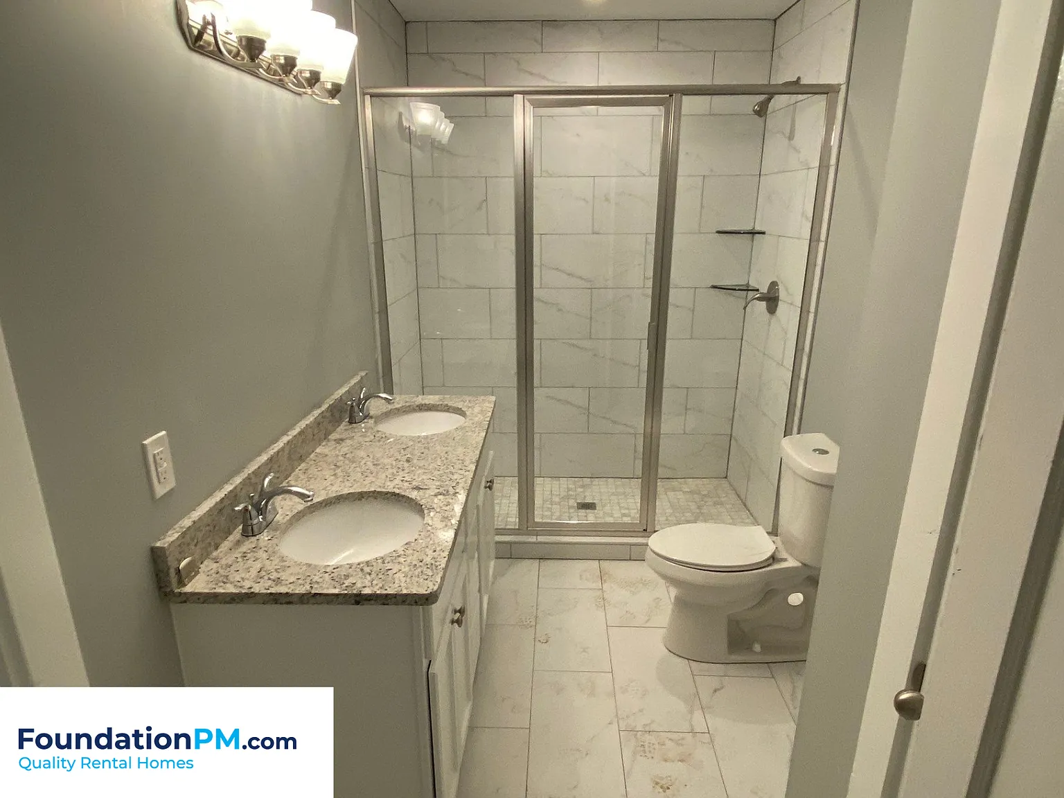1756/1758 Lawrence Avenue - 1 — Photo 3