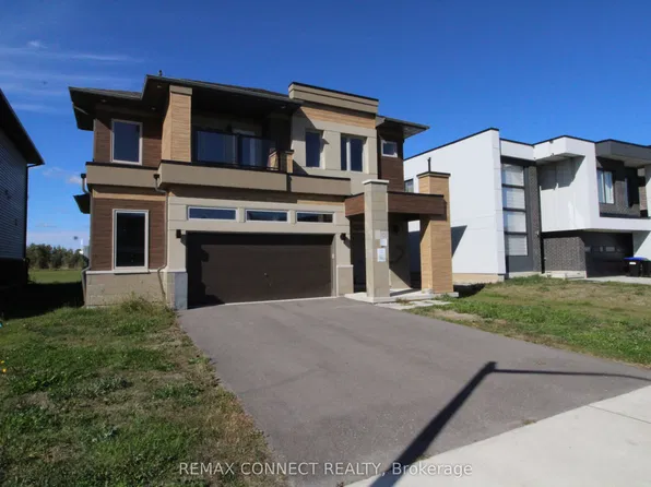 3715 Quayside Dr, Severn, ON L3V 8M9