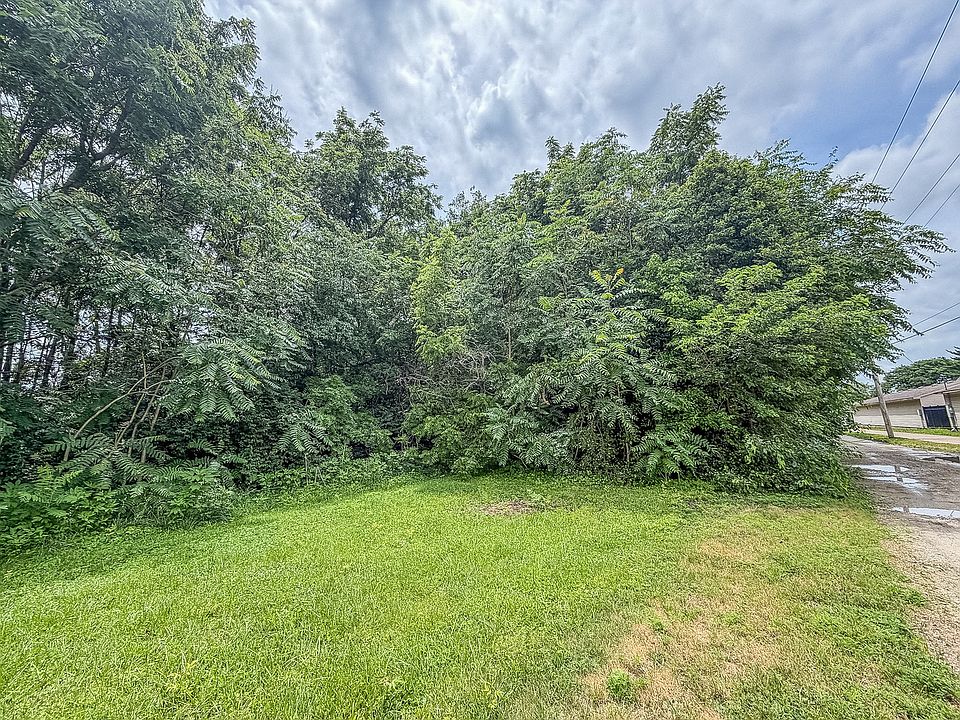 1st image of 2405 Austin Ln