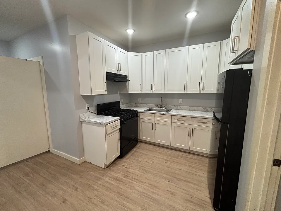 177 Van Nostrand Ave #6