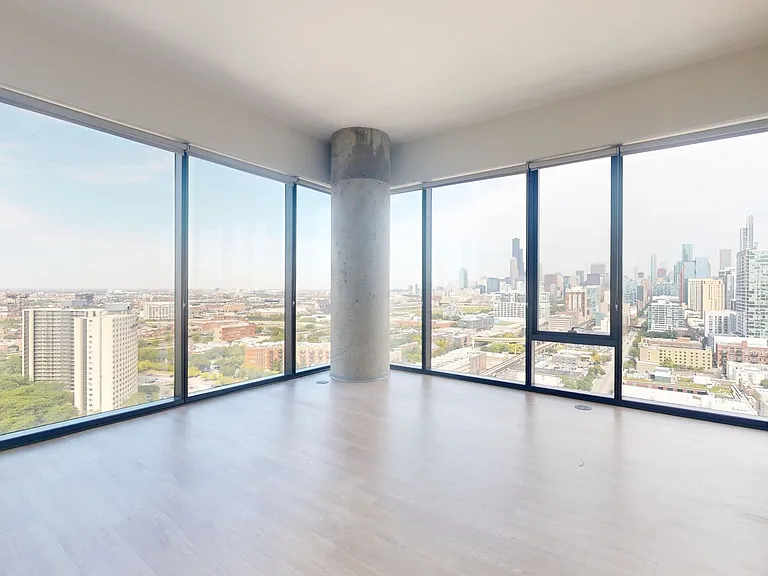 Dining/Living room