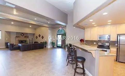 2nd image of 5074 S Rainbow Blvd Unit 205
