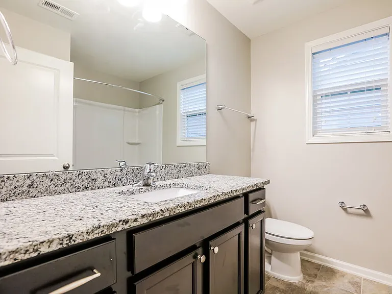 7435 Birchshire Dr — Photo 16