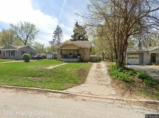 8400 Boone Blvd, Kansas City, MO 64114