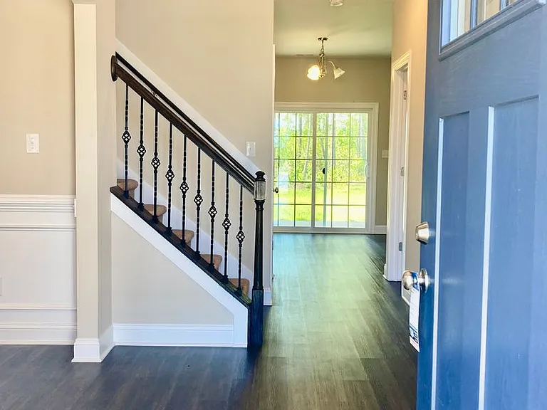 879 Stormy Gale Ln — Photo 2