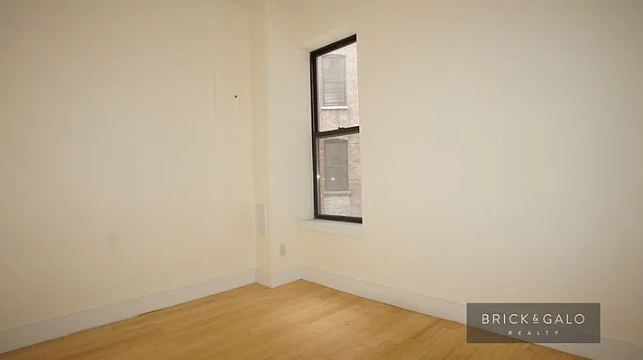 Rented by BRICK & GALO REALTY CORP | media 9