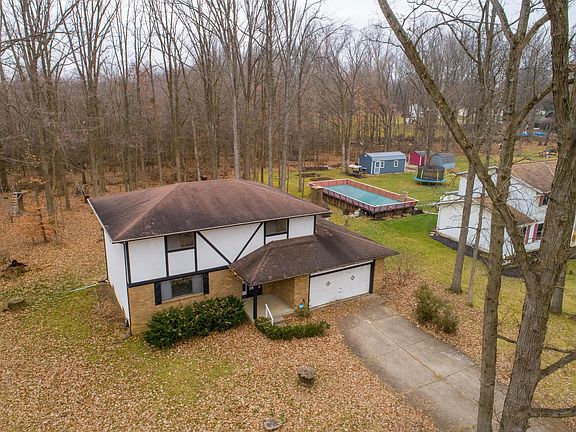 2nd image of 31 Beechwood Dr SW