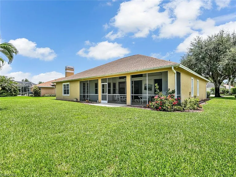 2031 Teagarden Ln — Photo 32