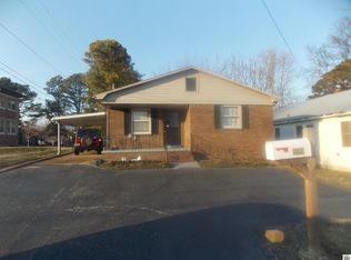 1006 W State Line St, Fulton, KY 42041