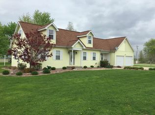 7791 Brubaker Rd, Kinmundy, IL 62854