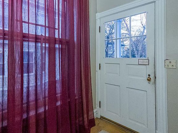 4th image of 185 Circular St APT A