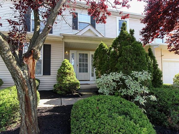 2nd image of 5021 Garden Lake Ct