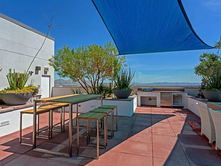 150 Las Vegas Blvd #1501 — Photo 24
