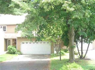57 Old Coach Rd, Clifton Park, NY 12065