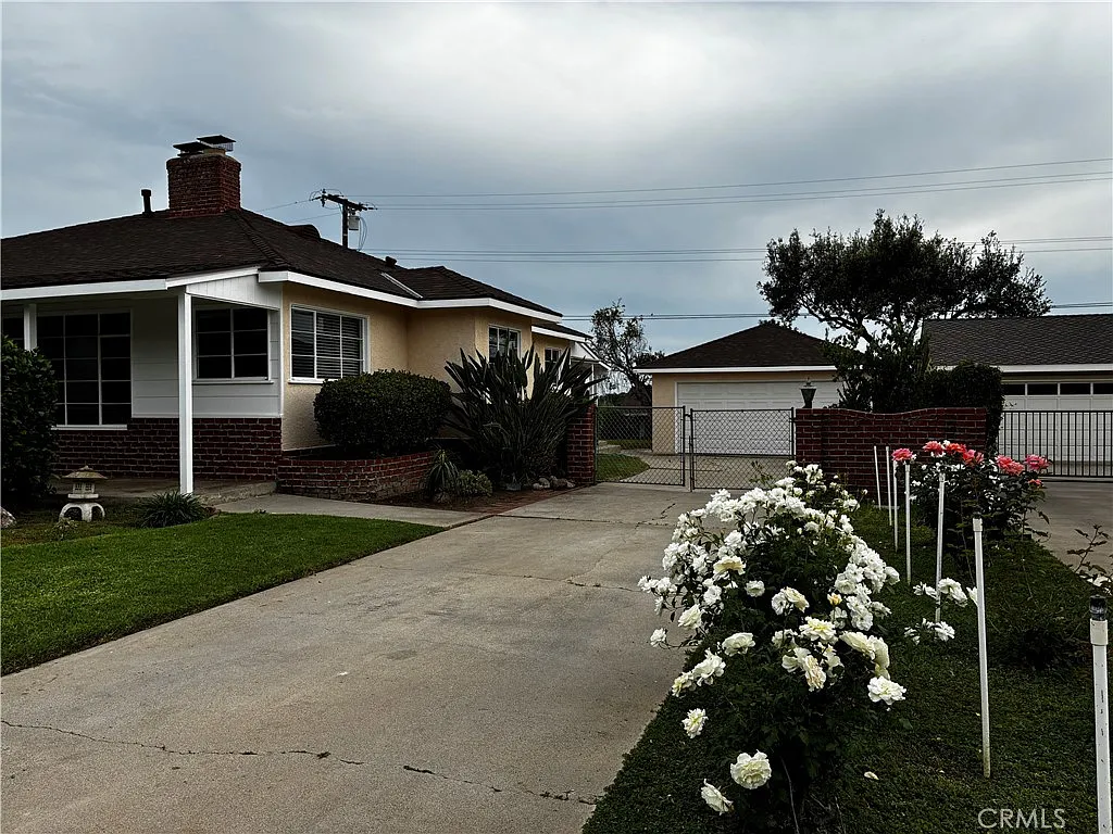 Building Photo - 1520 Melody Ln