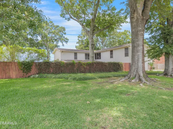 107 Bonnet St, New Iberia, LA 70563