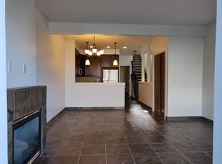 1762 26th Ave SW #1762, Calgary, AB T2T 1C2