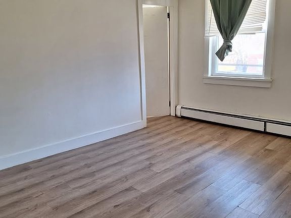 5th image of 29 Johnston Ave Unit 2