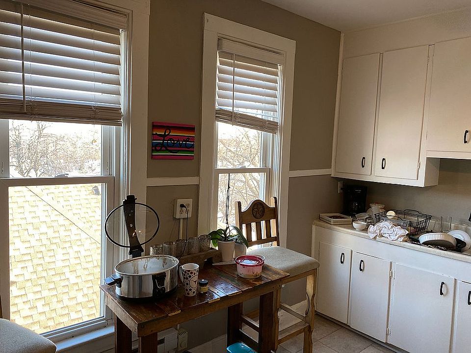 3rd floor kitchen