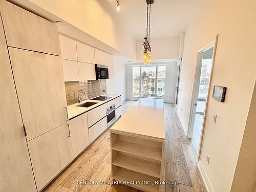 21 Park St E Photo 1