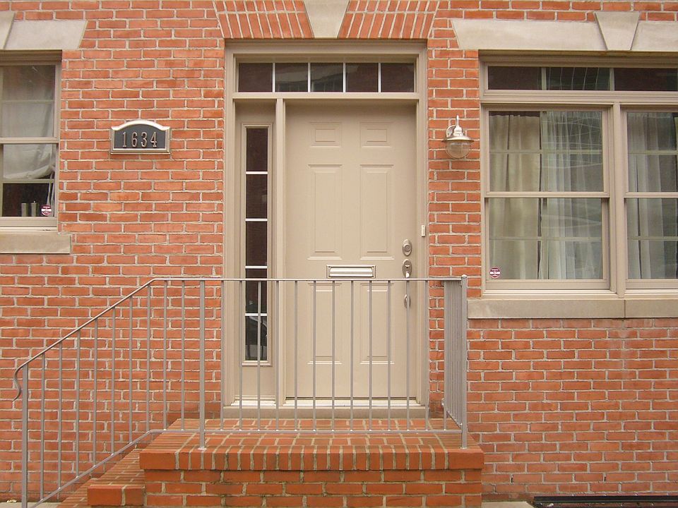 1st image of 1634 Catharine St