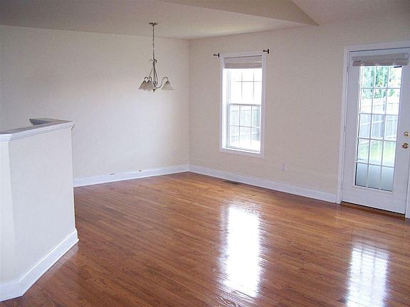 2nd image of 921 Hidden Creek St