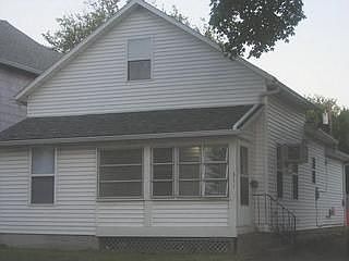 2nd image of 311 W 8th St