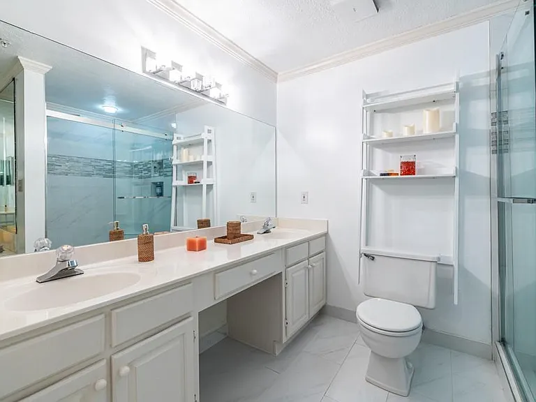 27301 Plantation Dr NE #301 — Photo 19