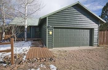 1st image of 915 Northwoods Dr W