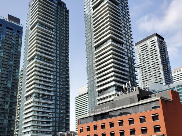 115 Blue Jays Way #1211, Toronto, ON M5V 0N4