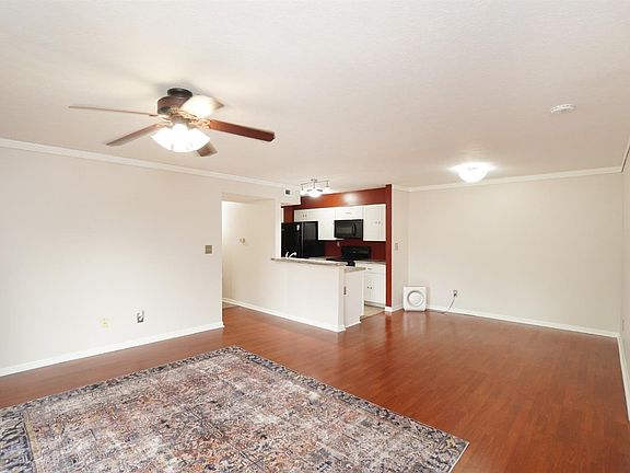 4th image of 1440 Hollow Run APT 6