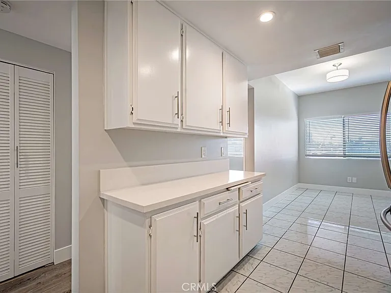 6323 Reseda Blvd #2 — Photo 6