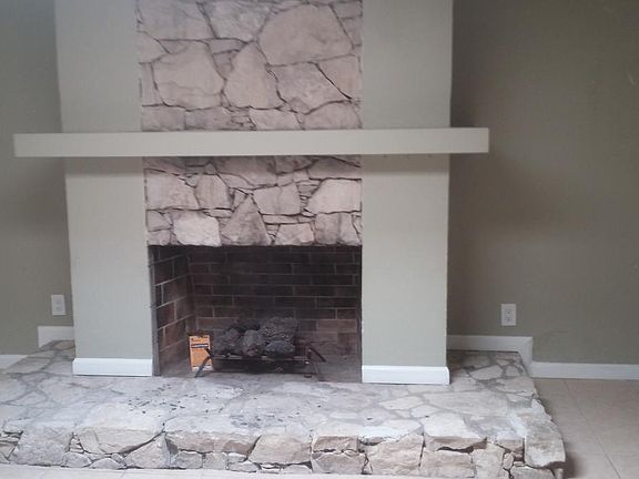4th image of 21780 Snowview Dr