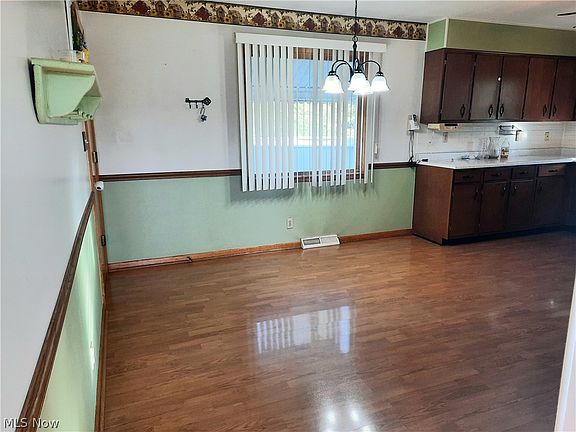 5th image of 129 Westview Dr