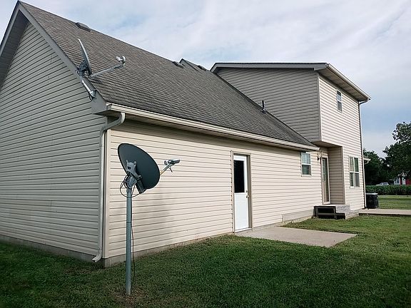 4th image of 10440 N Libertyville Pl