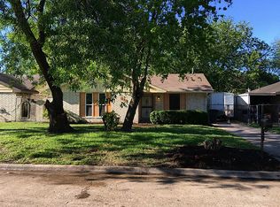 818 Ellington St, Houston, TX 77088