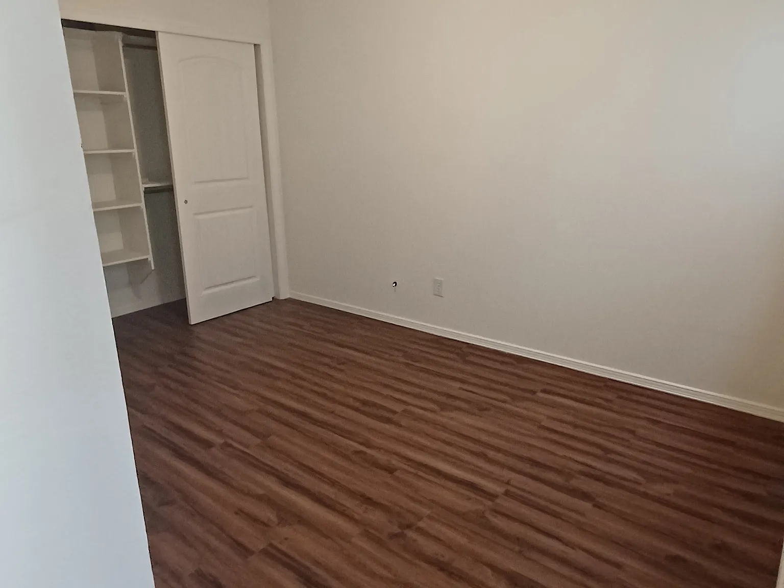 2 bed, 1006 sqft, $1,150 — Photo 3