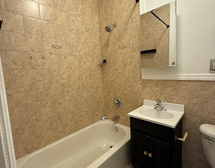 1108 Halsey St #2 — Photo 7