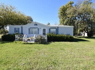 107 Locust St, Brandon, TX 76628