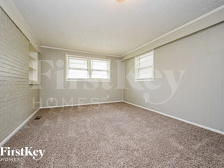 5663 Dorsey Dr — Photo 9