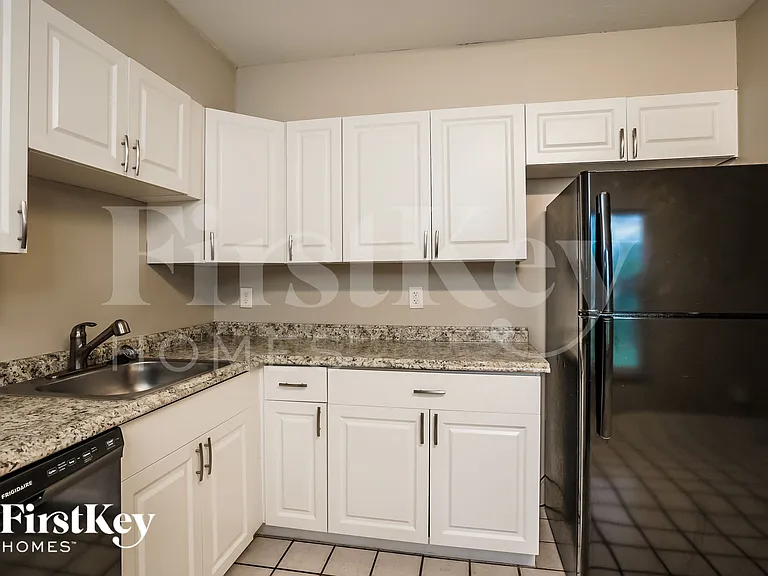 17420 Duquesne Rd — Photo 8