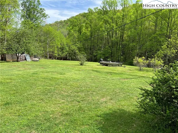 9350 Blackberry Road, Lenoir, NC 28645